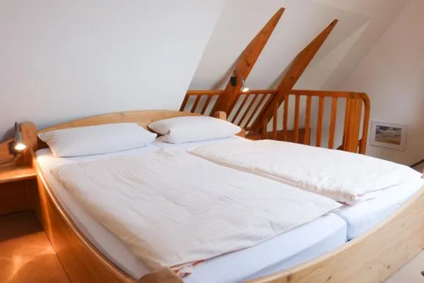 Schlafzimmer in der Ferienwohnung Bi Elschen in Nebel auf Amrum Haus Troeltsch Ferienwohnung  „Bi Elschen"