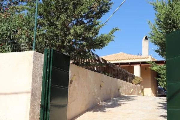 Driveway  Armonia Salanti