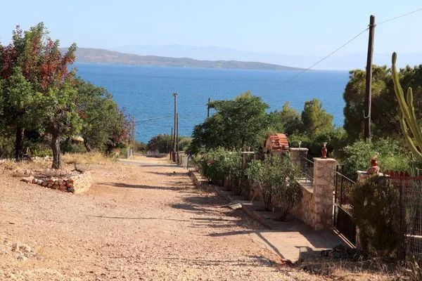 Way to the beach  Armonia Salanti