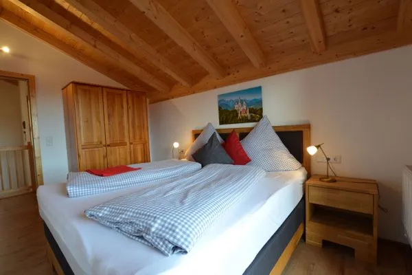 Schlafzimmer  Alpensee - Feriendorf Via Claudia Haus 82