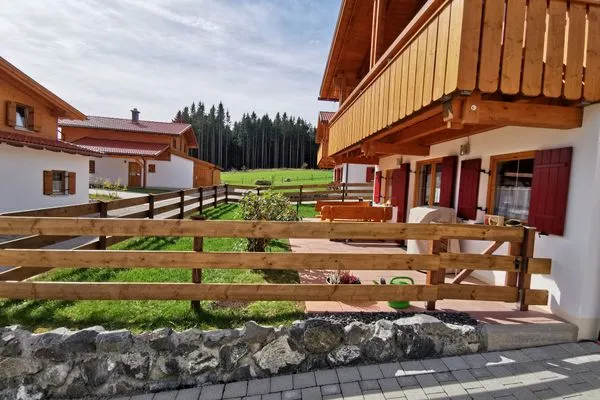 Gartenblick  Alpensee - Feriendorf Via Claudia Haus 82