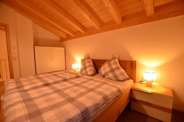 Schlafzimmer  Eulennest - Feriendorf Via Claudia Haus 81