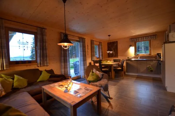 Wohnzimmer  Waldromantik - Feriendorf Via Claudia Haus 75