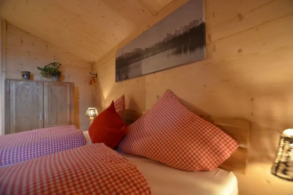 Schlafzimmer  Allgäuglück - Feriendorf Via Claudia Haus 74