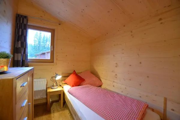 Schlafzimmer  Allgäuglück - Feriendorf Via Claudia Haus 74