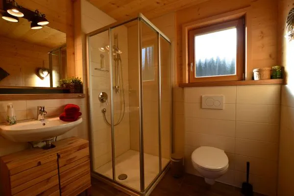 Badezimmer  Allgäuglück - Feriendorf Via Claudia Haus 74