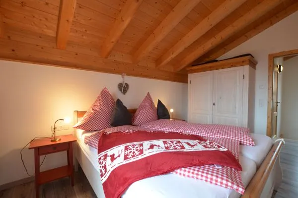 Schlafzimmer  Bunte Kuh -  Feriendorf Via Claudia Haus 52