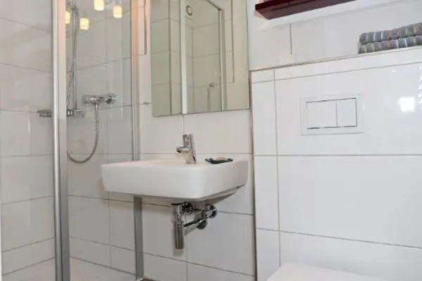 Badezimmer Ferienhaus Strandstraße 41 Ferienwohnung Strandkorb Nr. 5