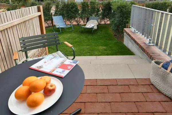 Terrasse Töwerhus Ferienwohnung Sonne