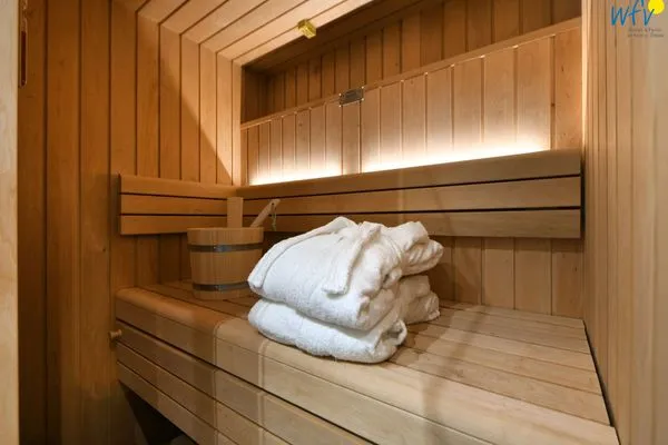 Sauna Töwerhus Ferienwohnungen Segel + Seestern