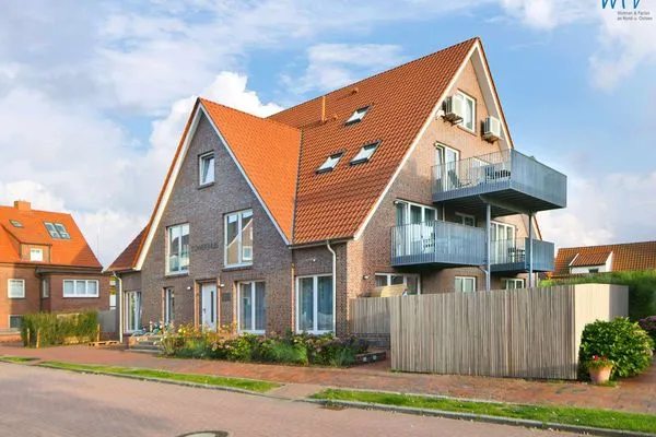 Hauptansicht Töwerhus Ferienwohnungen Segel + Seestern