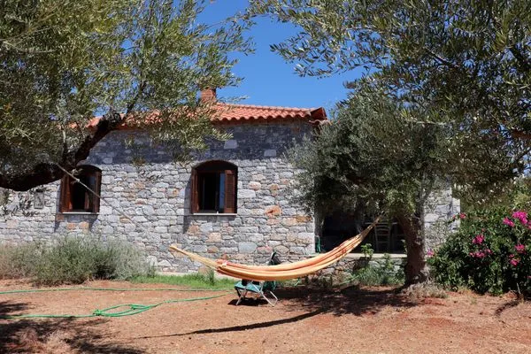 Garden  Spiti-Eleonas