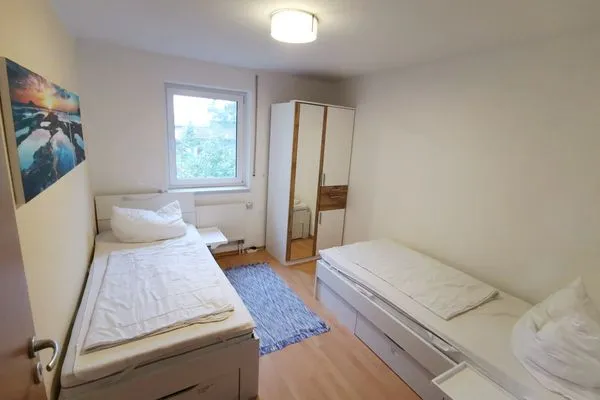 Schlafzimmer mit zwei Einzelbetten  Karimea