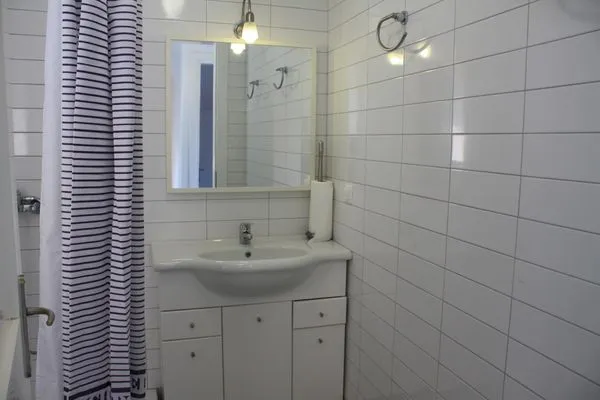 Bathroom  Spathies 3