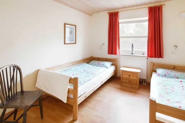 Schlafzimmer  (BIR16) Ferienhaus Villa Bullerbü