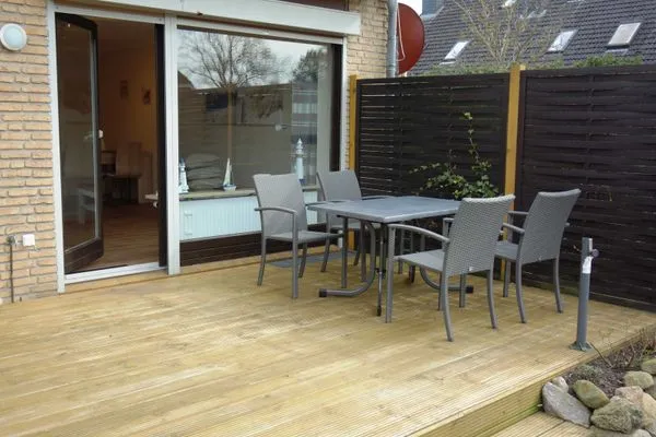 Terrasse  (MEI27) Ferienwohnung "Strandperle"