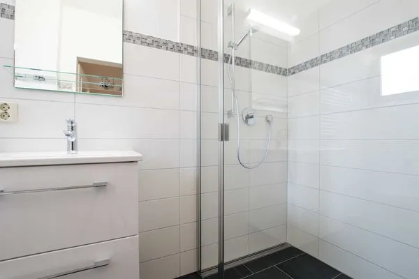 Badezimmer  (MEI77) Ferienwohnung "Zimmermann" F***