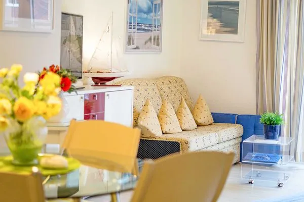 Wohnzimmer  (OST6a) Ferienwohnung "Sonnenschein"