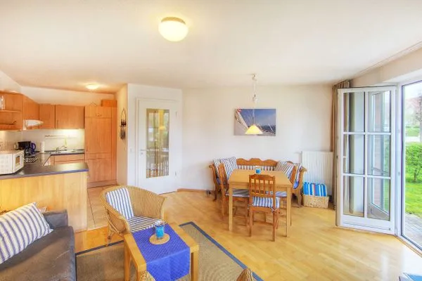 Wohnzimmer  (OST16) Ferienwohnung "Wackerow"