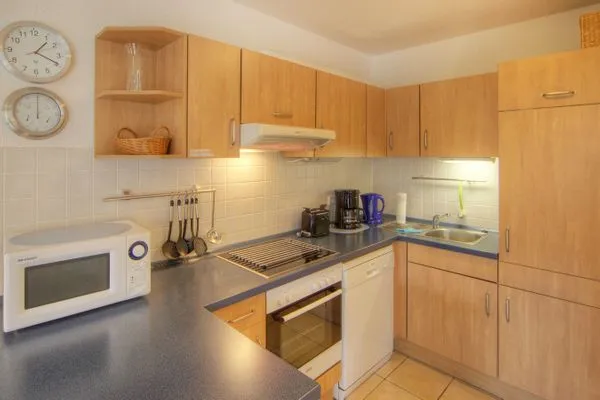 Küche / Küchenzeile  (OST16) Ferienwohnung "Wackerow"