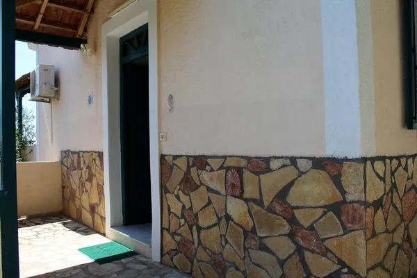 Facade / entrance  Marema 1