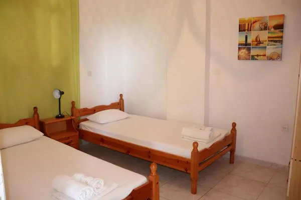 Bedroom  Spourgitis 3a