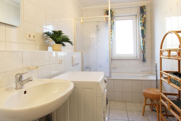  Christine Kühlungsborn - Badezimmer