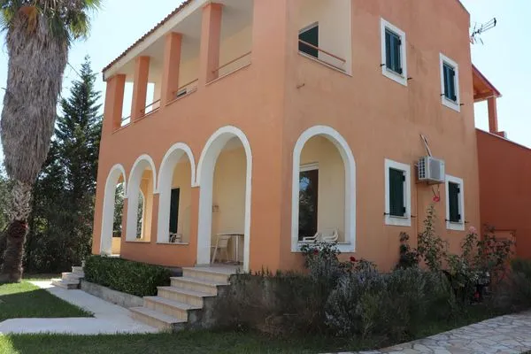 Main view  Irini-Studio 8