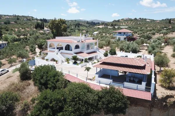 Bird's eye view  El Mar