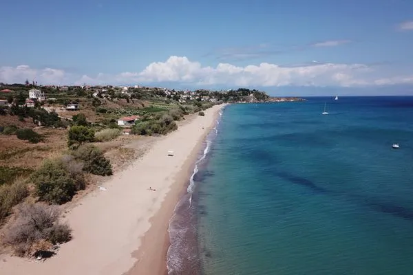 Beach  Anastassia EG