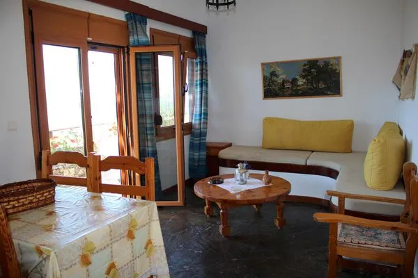 Living room  Kounenos B1