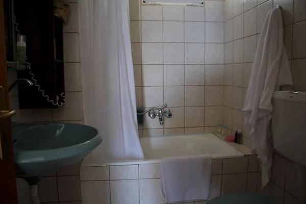 Bathroom  Kounenos Suite