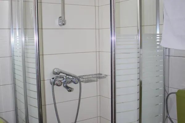 Bathroom  Kounenos Studio 2