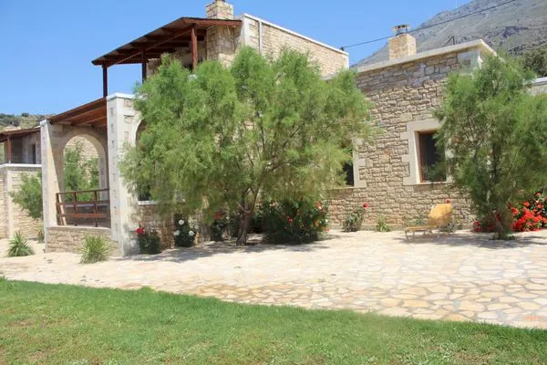 Hauptansicht  Petra-Mare 2