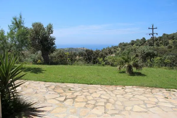 Garden  Petra-Mare 5