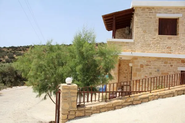 Main view  Petra-Mare 6