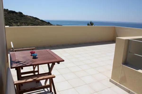 Meerblick  Armenopetra