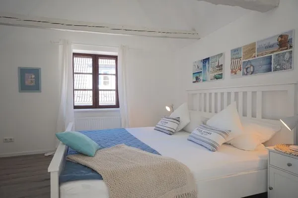 Schlafzimmer  Ferienwohnung Blauzahn