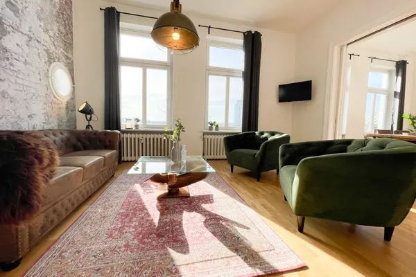 TV / Multimedia  Altbauwohnung mit Panorama Schleiblick, Balkon und Kamin im Herzen von Schleswig