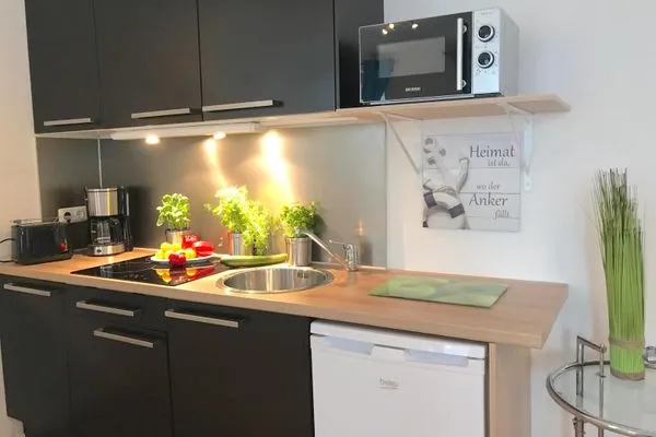 Küche / Küchenzeile  Ferienwohnung Kajüte am Borbyerufer von Eckernförde