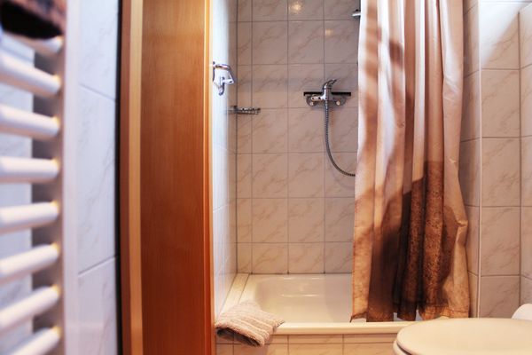  Renate Kühlungsborn - Badezimmer