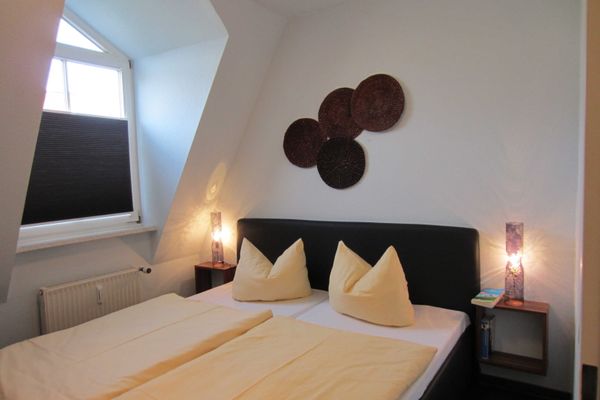  Ingeborg Kühlungsborn - Schlafzimmer
