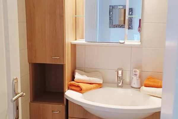 Badezimmer Haus Nordenlicht Ferienwohnung Wattkieker