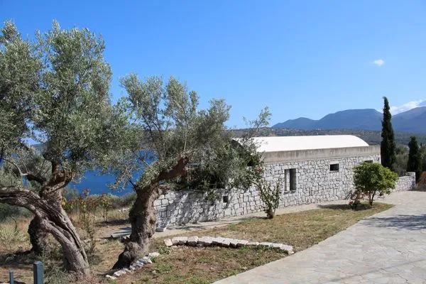 Hauptansicht  Ageranos