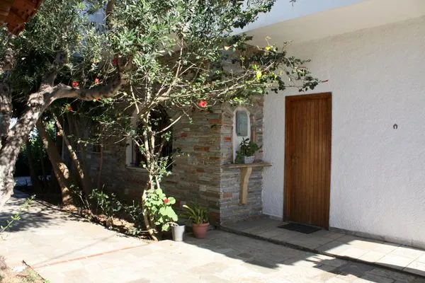 Fassade / Eingang  Blue Fox 1