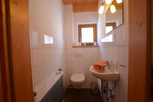 Gäste-WC  Dominique - Feriendorf Via Claudia Haus 100