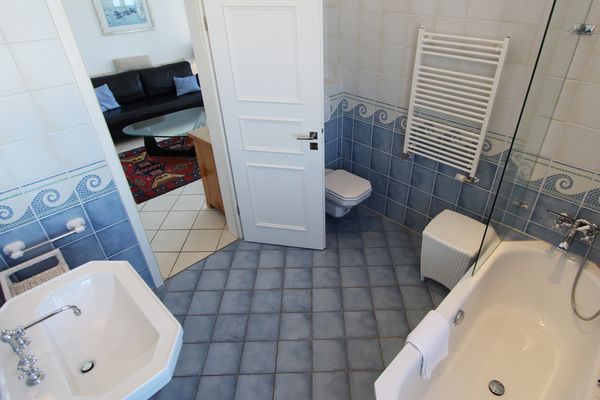  Haus Bischofsstab - Ferienwohnung am Meer Heiligendamm - Badezimmer