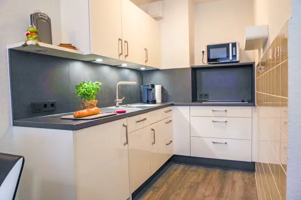 Apartmenthaus Frauenpreiss FeWo 111 Sahlenburg - Küche / Küchenzeile