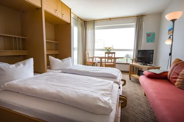 Frische Brise FeWo 10.08 Sahlenburg - Schlafzimmer