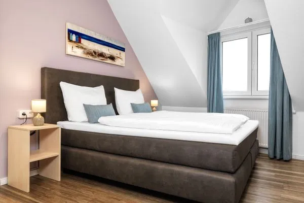 Schlafzimmer 1 Haus Südwester Koralle